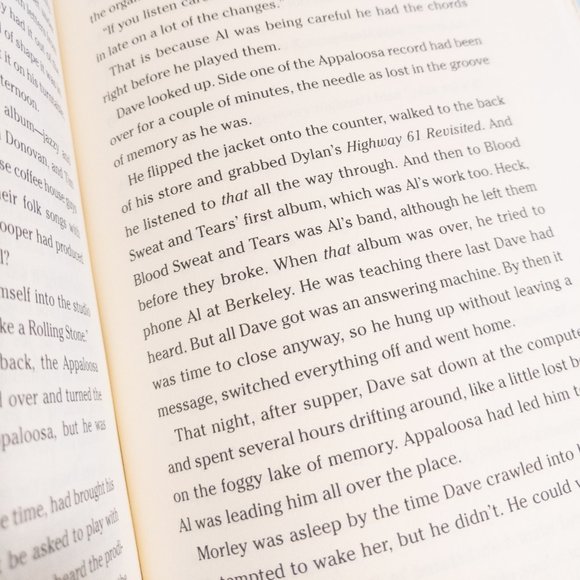 Extreme Vinyl Cafe by Stuart McLean Canadian Penguin Book Comedy Storytelling - Picture 3 of 3